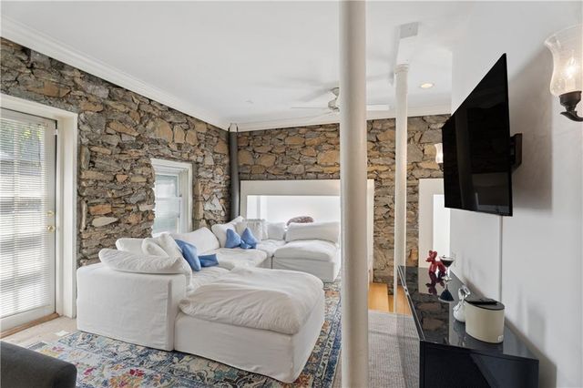 11 Polo Drive, Atlanta, GA 30309
