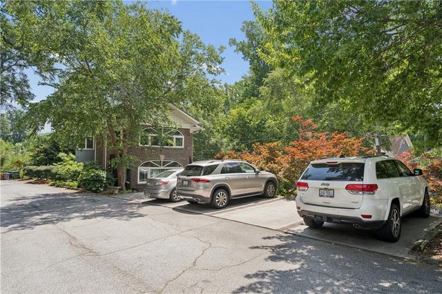 11 Polo Drive, Atlanta, GA 30309