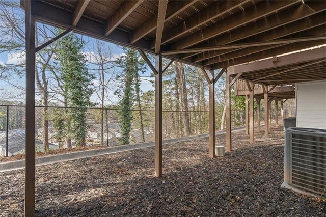 1057 Liberty NW Parkway, Atlanta, GA 30318