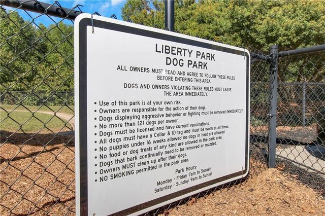 1057 Liberty NW Parkway, Atlanta, GA 30318