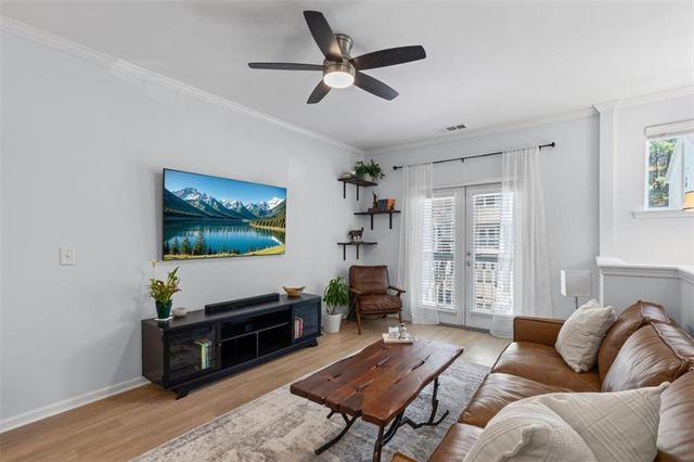 1057 Liberty NW Parkway, Atlanta, GA 30318