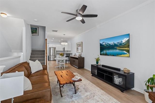 1057 Liberty NW Parkway, Atlanta, GA 30318