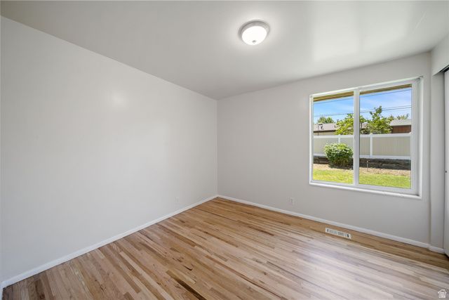 1920 E 7130 S, Cottonwood Heights, UT 84121