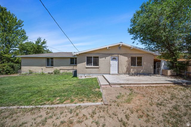 1920 E 7130 S, Cottonwood Heights, UT 84121