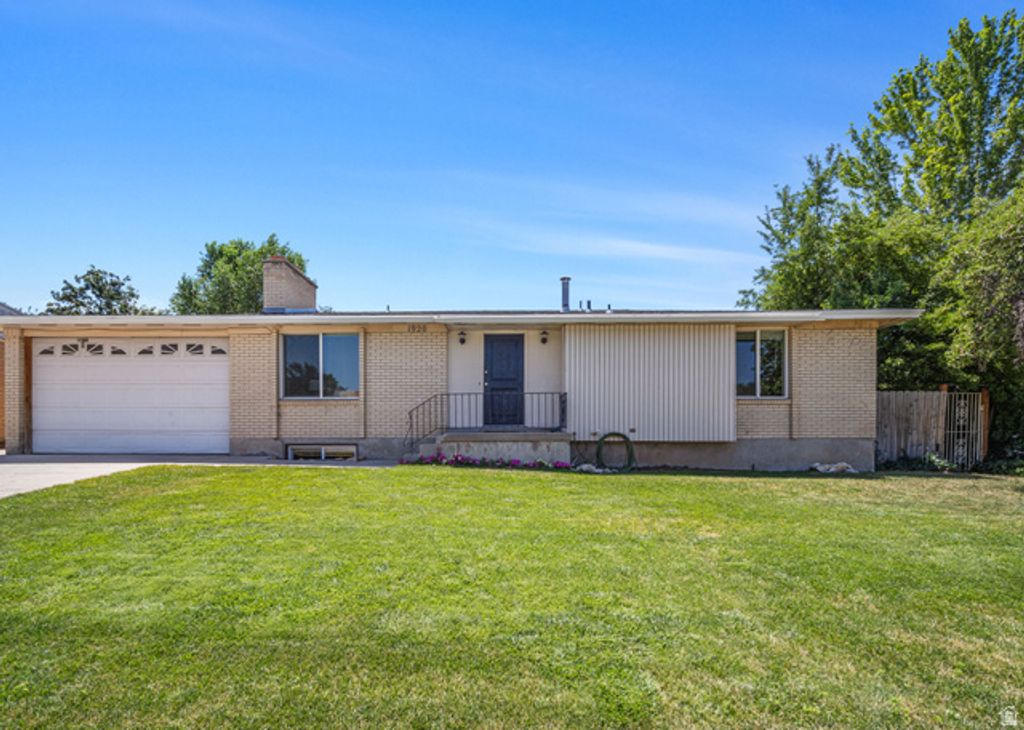 1920 E 7130 S, Cottonwood Heights, UT 84121