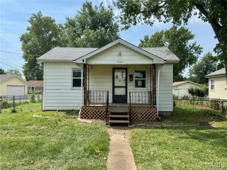 7120 Bancroft Ave, St Louis, MO 63109