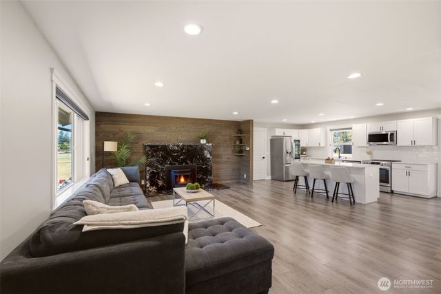 11114 State Route 162 E, Puyallup, WA 98374