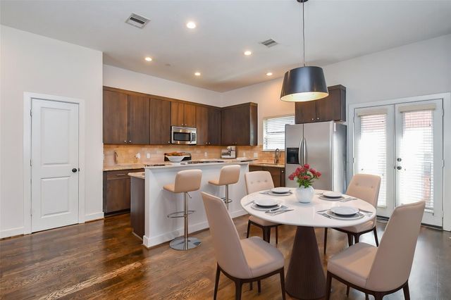 2422 Navigation Boulevard A, Houston, TX 77003