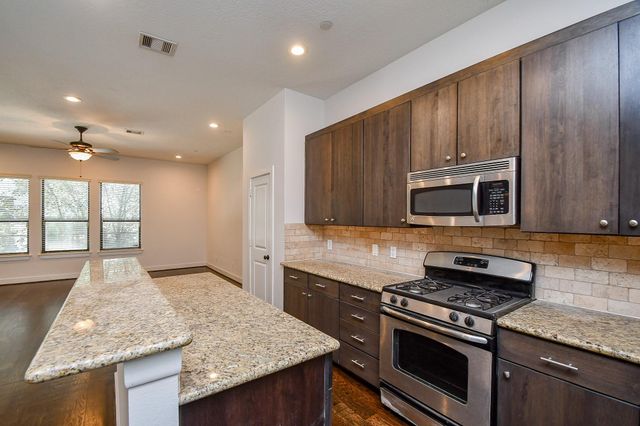 2422 Navigation Boulevard A, Houston, TX 77003