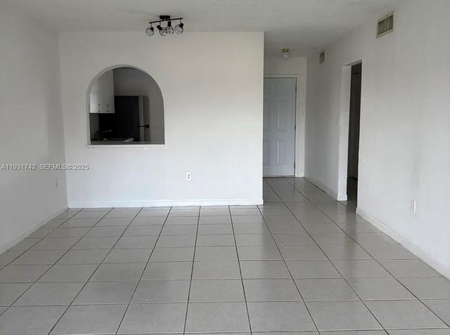 301 NW 177th St 204, Miami Gardens, FL 33169