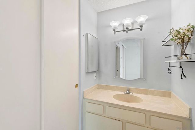 5978 Rancho Mission Rd 274, San Diego, CA 92108