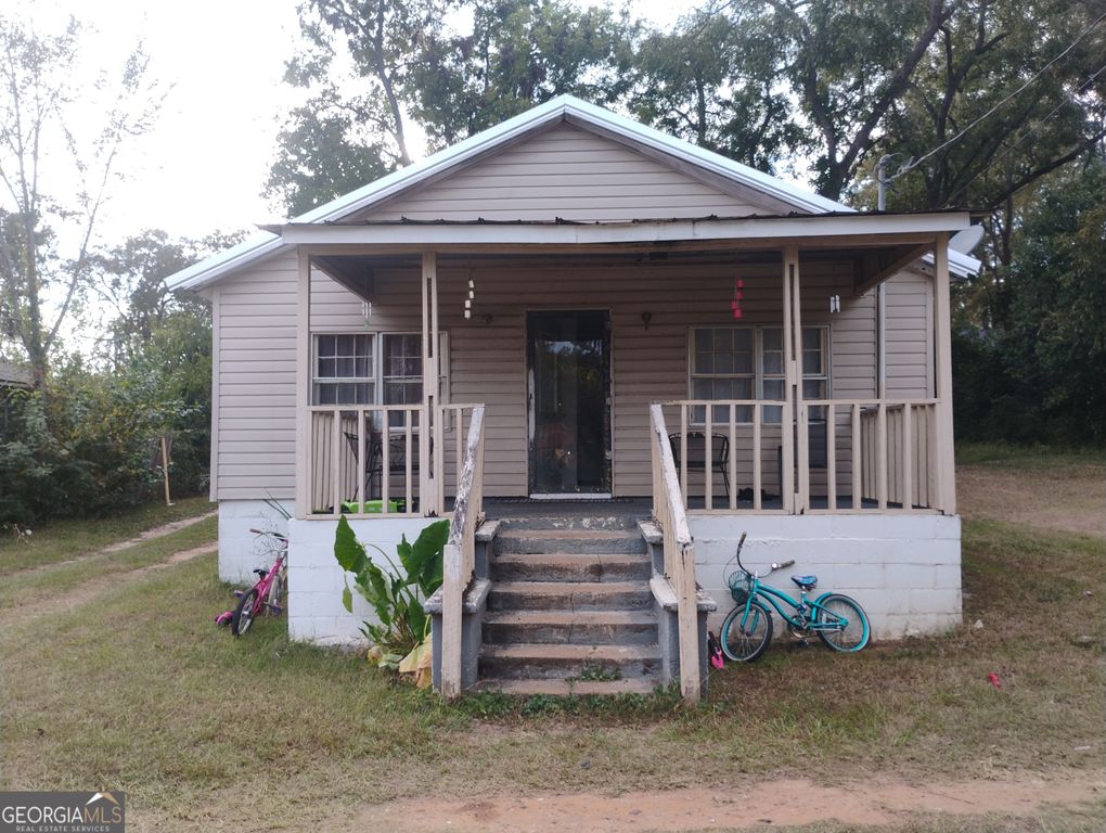 129 N Lumpkin Street, Hawkinsville, GA 31036