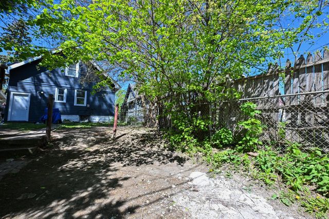 3052 40th STREET, Milwaukee, WI 53210