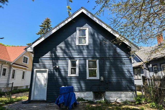 3052 40th STREET, Milwaukee, WI 53210