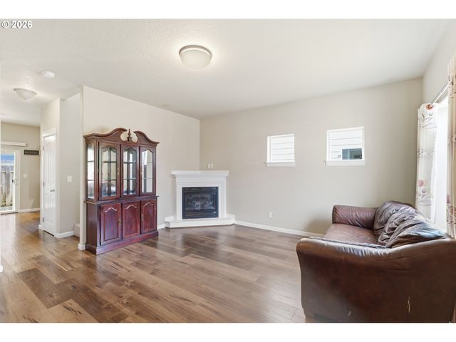 4332 Sw 183RD Ter, Beaverton, OR 97078
