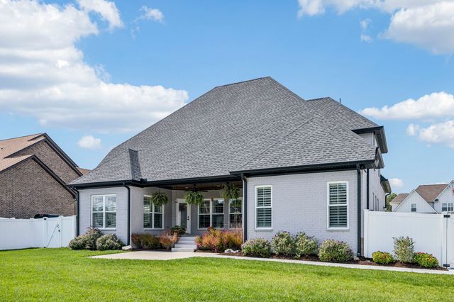 1832 Rhonda Dr, Christiana, TN 37037