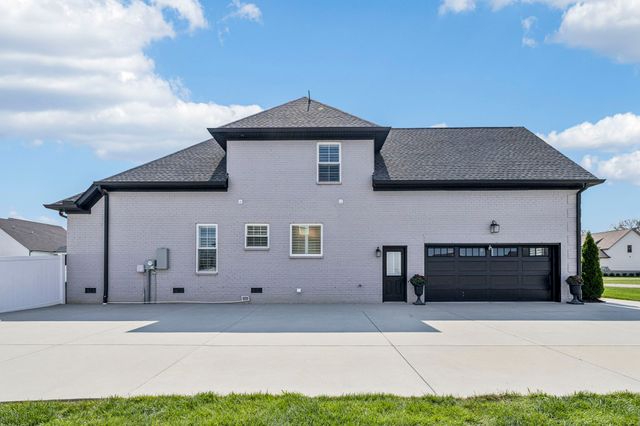 1832 Rhonda Dr, Christiana, TN 37037