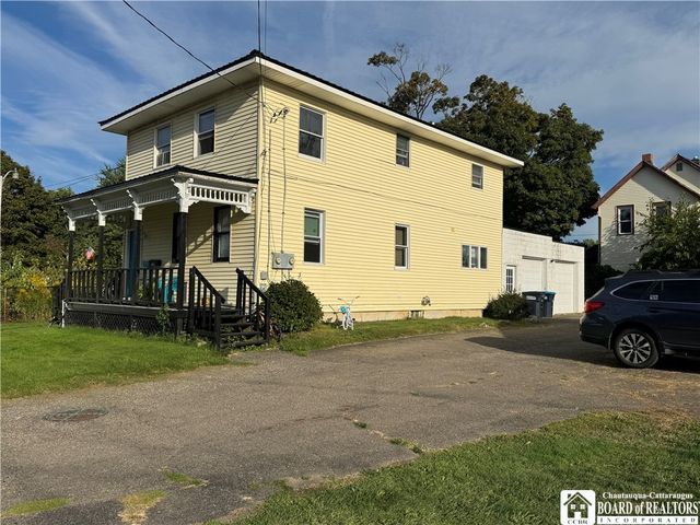 218 West Main Street, Pomfret, NY 14063
