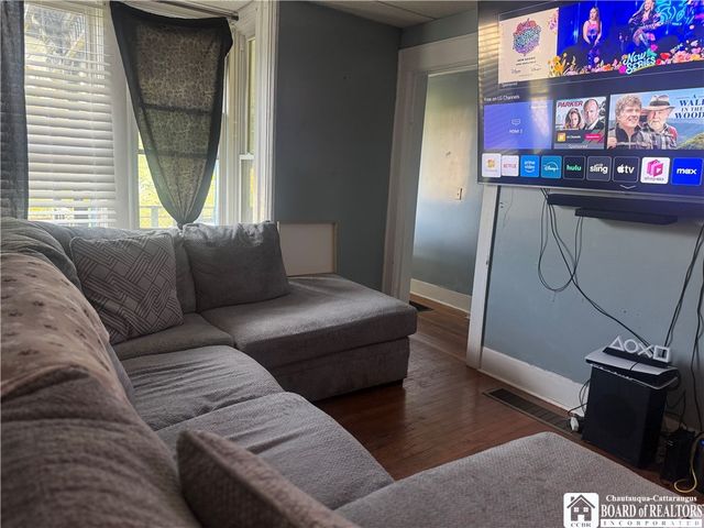 218 West Main Street, Pomfret, NY 14063