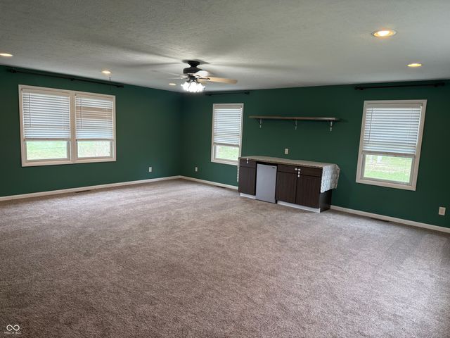 905 White Drive, New Castle, IN 47362