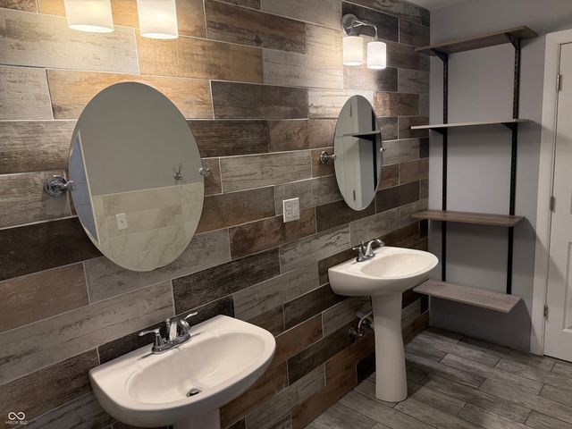 905 White Drive, New Castle, IN 47362