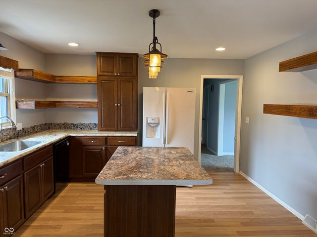 905 White Drive, New Castle, IN 47362