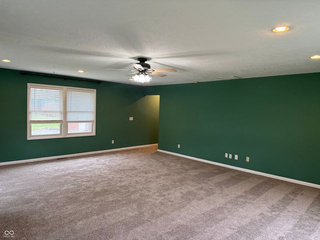 905 White Drive, New Castle, IN 47362