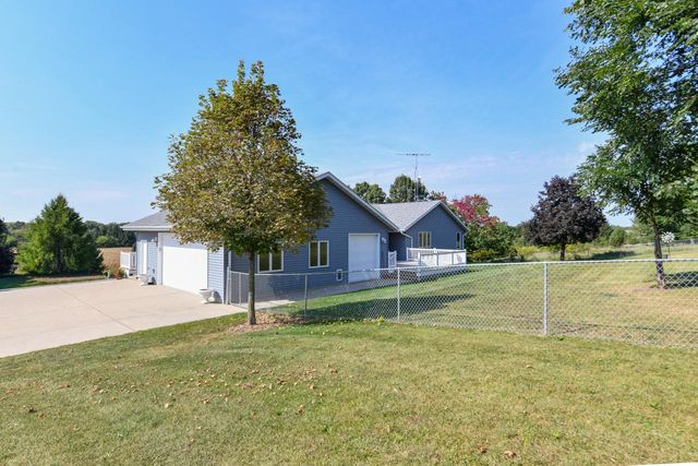9702 W State Road 81, Beloit, WI 53511