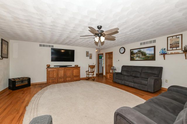 9702 W State Road 81, Beloit, WI 53511