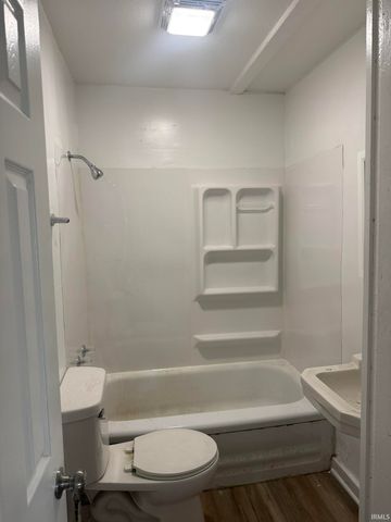 2324 25 th, Fort Wayne, IN 46807