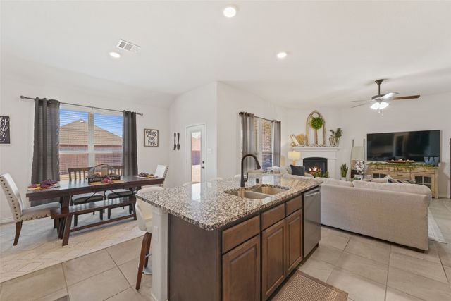 3215 Larkin Lane, Forney, TX 75126