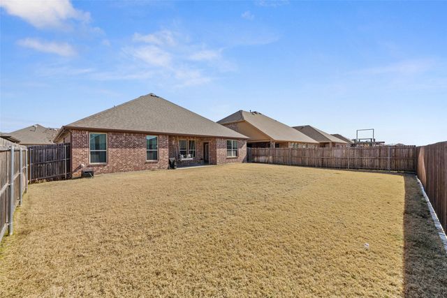 3215 Larkin Lane, Forney, TX 75126