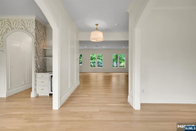 331 Martom Road, Wyckoff, NJ 07481