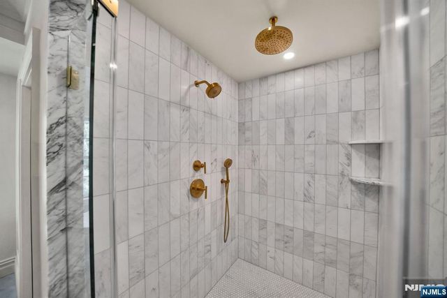 331 Martom Road, Wyckoff, NJ 07481