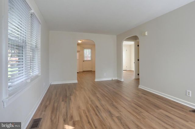 811 E LEHMAN ST, Lebanon, PA 17046