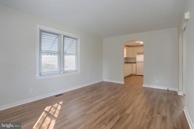 811 E LEHMAN ST, Lebanon, PA 17046