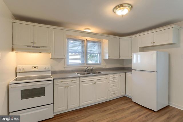 811 E LEHMAN ST, Lebanon, PA 17046