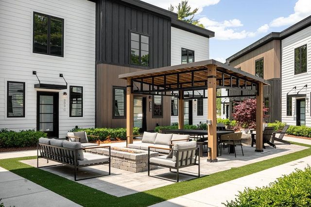 307 Hamilton Street B, Traverse City, MI 49686