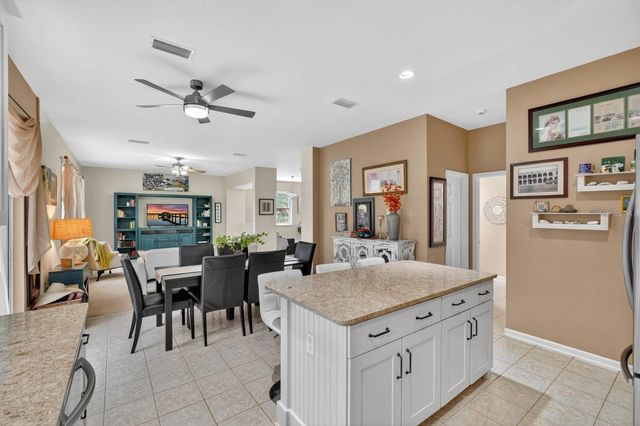 76 UNIVERSAL TRAIL, Palm Coast, FL 32164