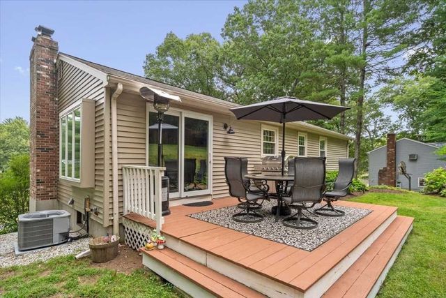 120 Ivy Lane, Northbridge, MA 01588
