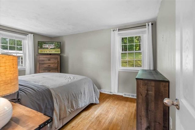 120 Ivy Lane, Northbridge, MA 01588