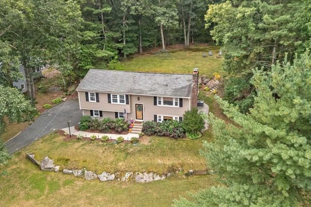 120 Ivy Lane, Northbridge, MA 01588