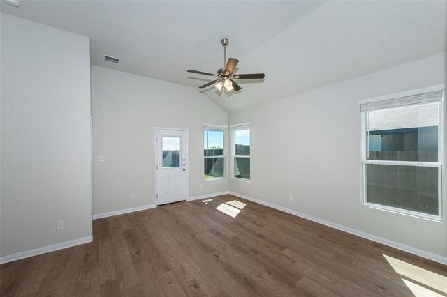 403 Cross Barn BLVD B, Buda, TX 78610