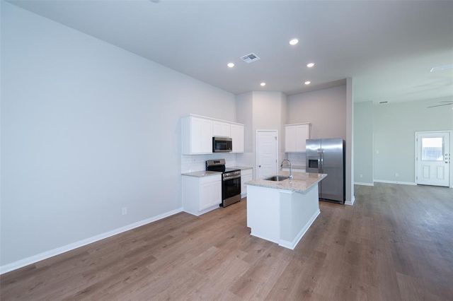 403 Cross Barn BLVD B, Buda, TX 78610