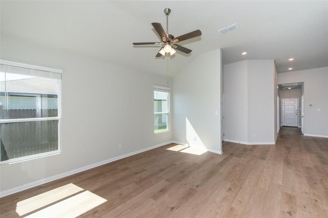 403 Cross Barn BLVD B, Buda, TX 78610