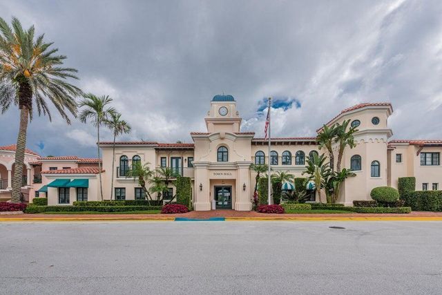 2205 Telogia Court, West Palm Beach, FL 33411