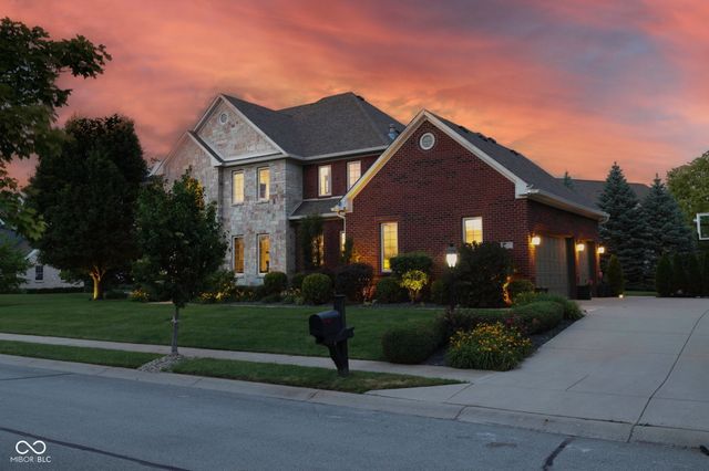 10285 Normandy Court, Fishers, IN 46040