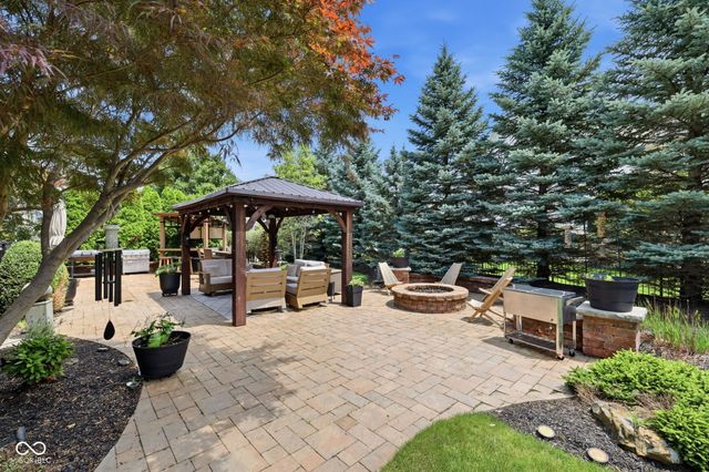 10285 Normandy Court, Fishers, IN 46040