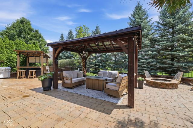 10285 Normandy Court, Fishers, IN 46040
