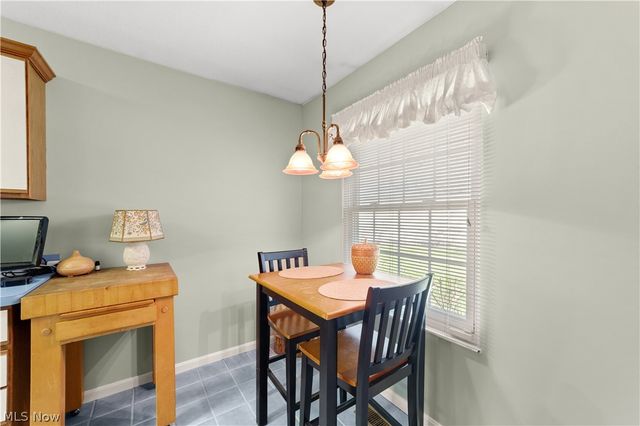 5800 Ridgeview Lane, Willoughby, OH 44094